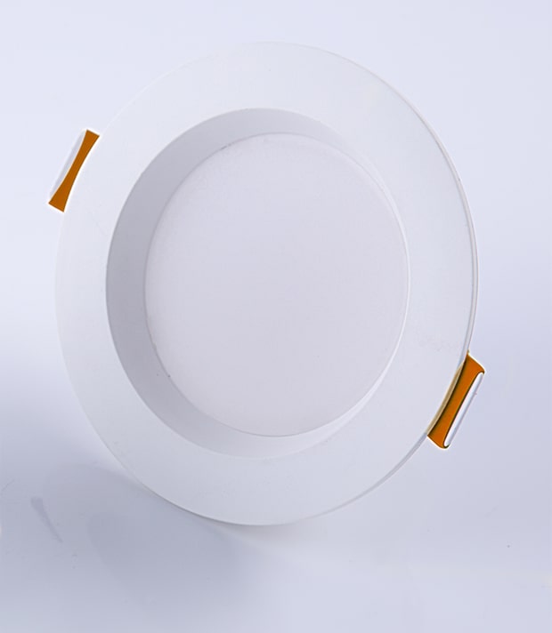 عکاسی پشت زمینه سفید